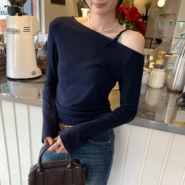 satierra-Long-Sleeve Cold Shoulder Asymmetrical Plain Top