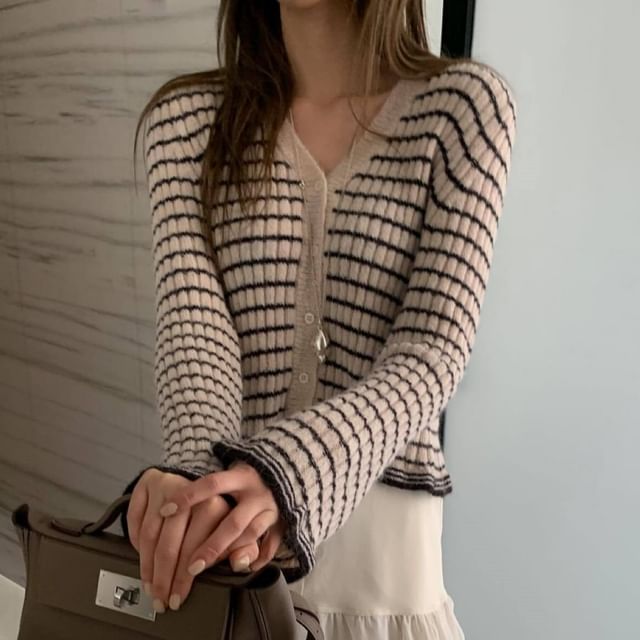 satierra-V-Neck Striped Button-Up Crop Cardigan