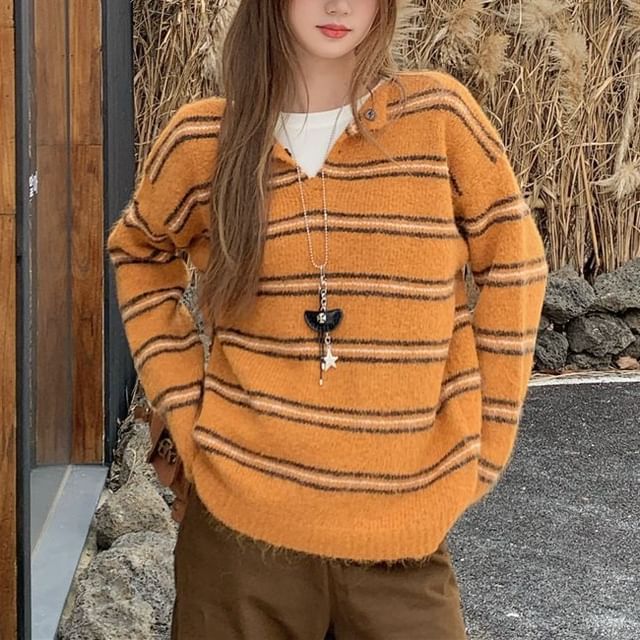 satierra-V-Neck Striped Sweater