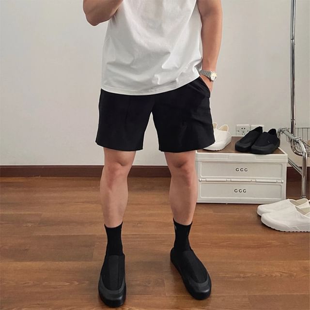 Savenne-Mid Rise Plain Shorts