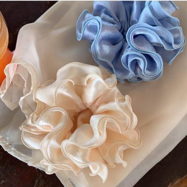 Seirios-Plain Ruffle Satin Scrunchie