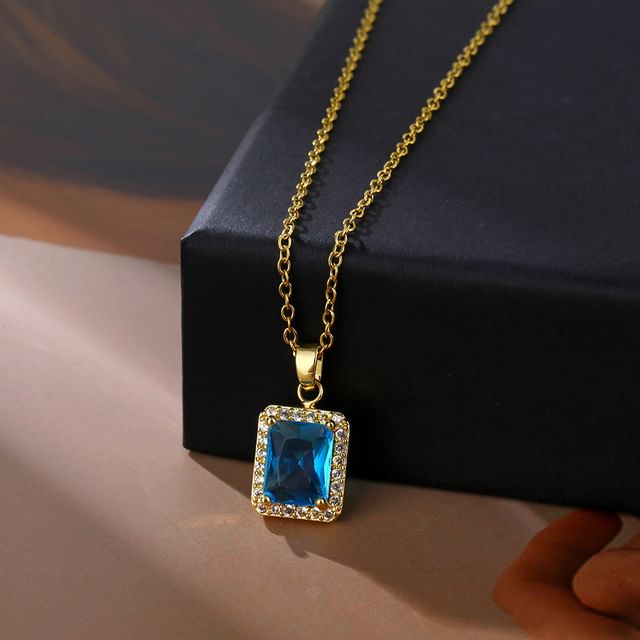 Seirios-Rhinestone Pendant Necklace