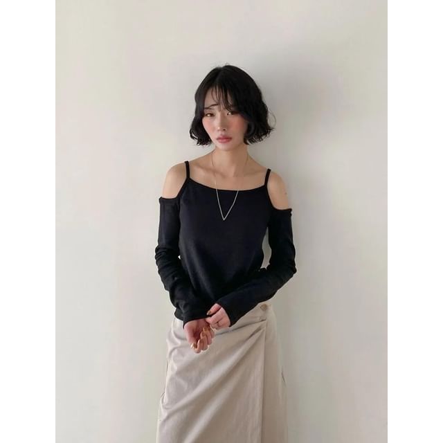 Seoulchic-Long-Sleeve Plain Cold-Shoulder Top