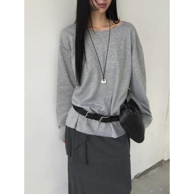 Seoulchic-Long-Sleeve Plain Open Back Top