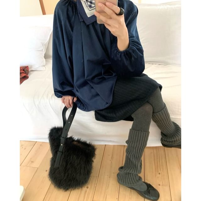SeoulPop-Long-Sleeve Plain Blouse