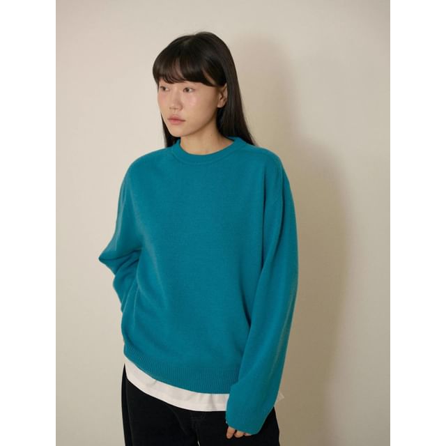 SeoulPop-Long-Sleeve Plain Knit Top
