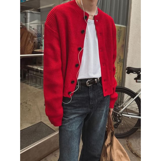 SeoulPop-Plain Cropped Button Cardigan