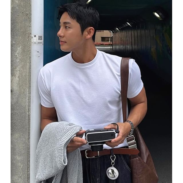 SeoulPop-Short-Sleeve Plain Tee