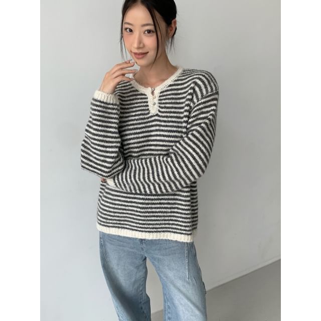SeoulPop-Striped Button-Up Sweater