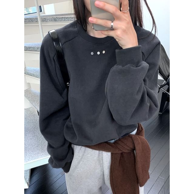 SeoulPop-Studded Sweatshirt