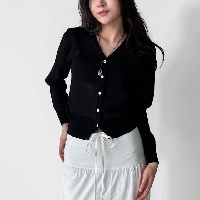 SeoulPop-V-Neck Button-Up Plain Crop Blouse