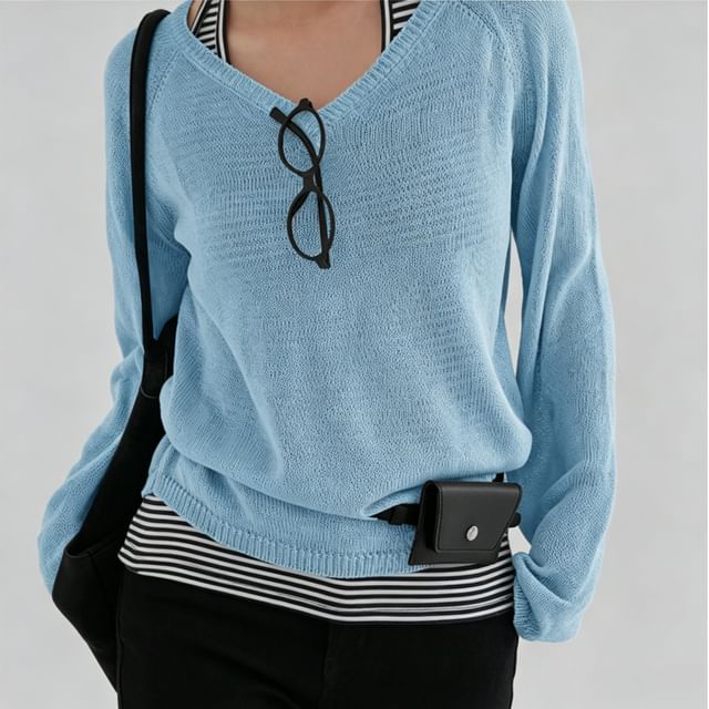 SeoulPop-V-Neck Plain Sweater