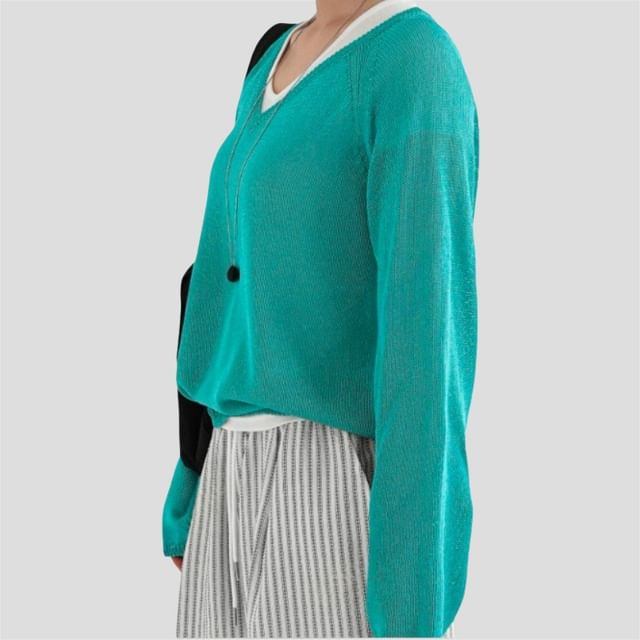 SeoulPop-V-Neck Plain Sweater