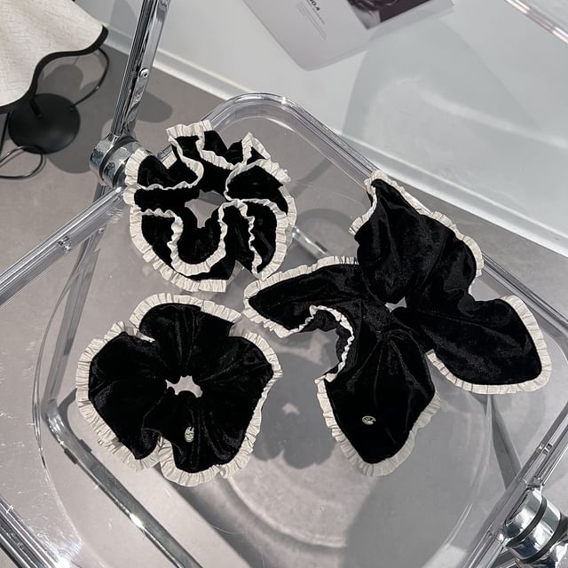 Sesori-Ruffle Velvet Scrunchie