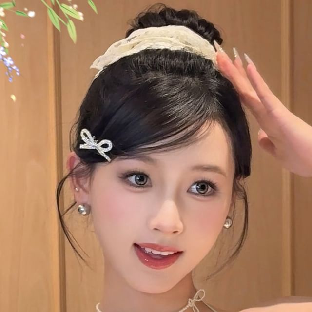 SEVENQ-Lace Hair Bun