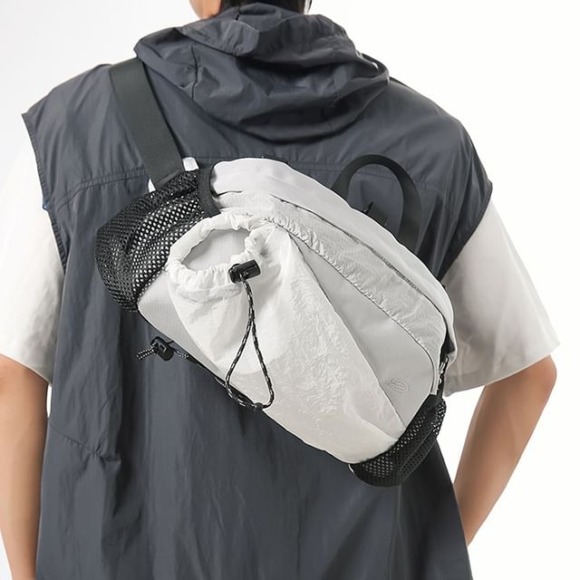 SEVENZ STUDIO-Drawstring Mesh Panel Nylon Belt Bag
