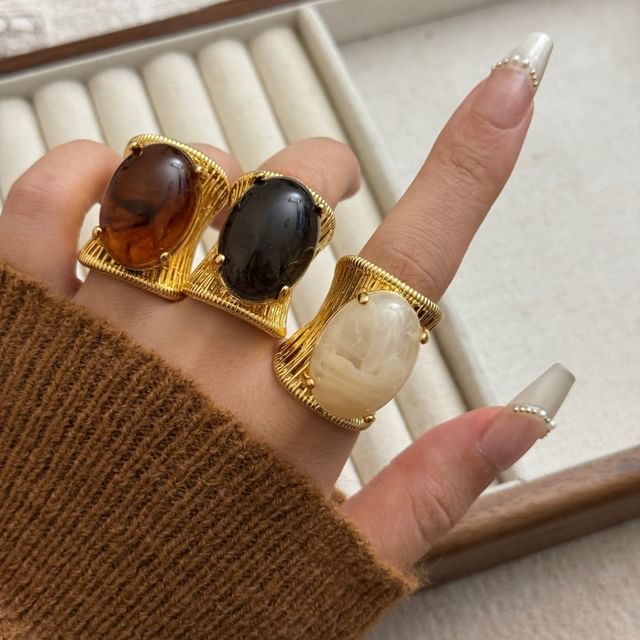 Sharkkira-Cabochon Open Ring
