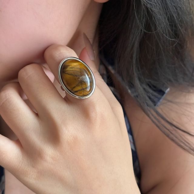 Sharkkira-Dome Stone Ring