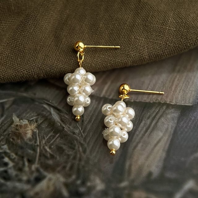 Sharkkira-Faux Pearl Beaded Stud Earring