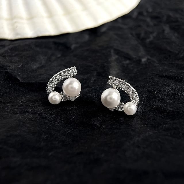 Sharkkira-Faux Pearl Rhinestone Stud Earring