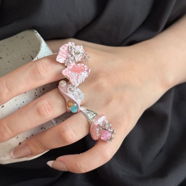 Sharkkira-Glazed Ring