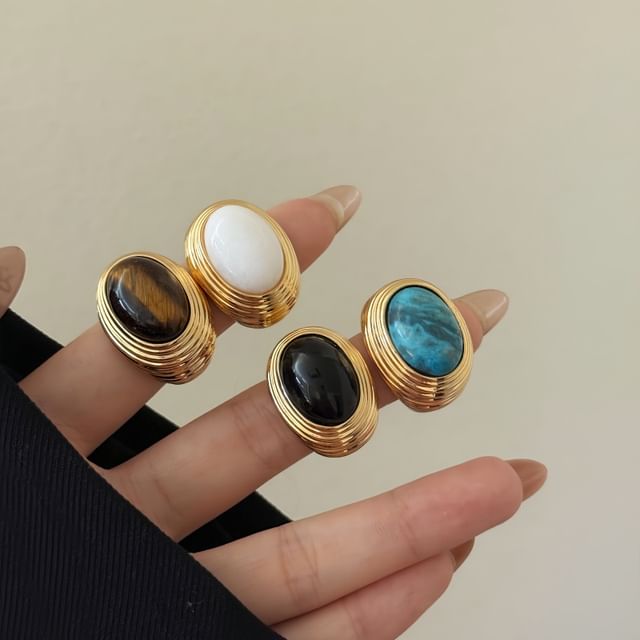 Sharkkira-Stone Dome Ring