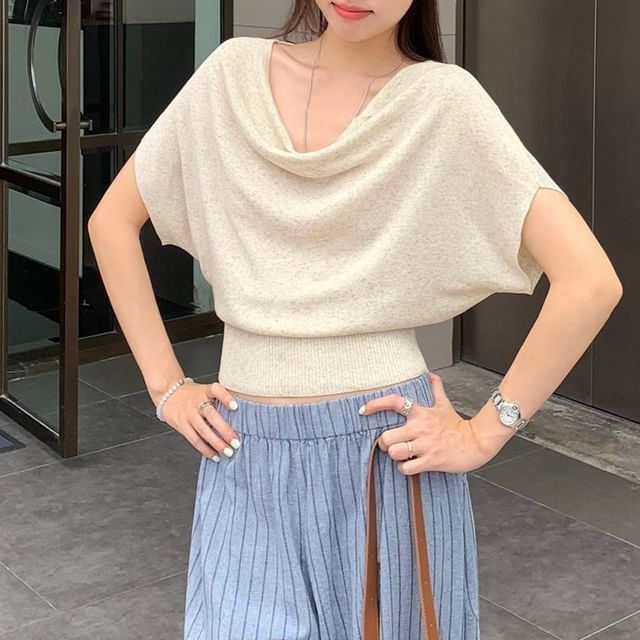 Shinsei-Batwing-Sleeve Off-Shoulder Plain Crop Top