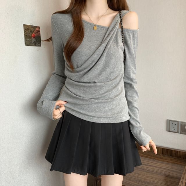 Shinsei-Long-Sleeve Cold-Shoulder Plain Tee