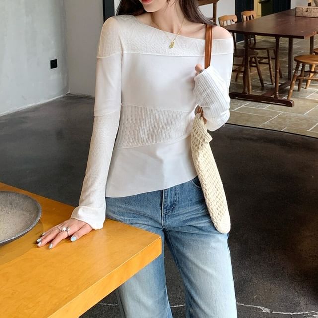 Shinsei-Long-Sleeve One-Shoulder Plain Asymmetrical Lace Panel Top