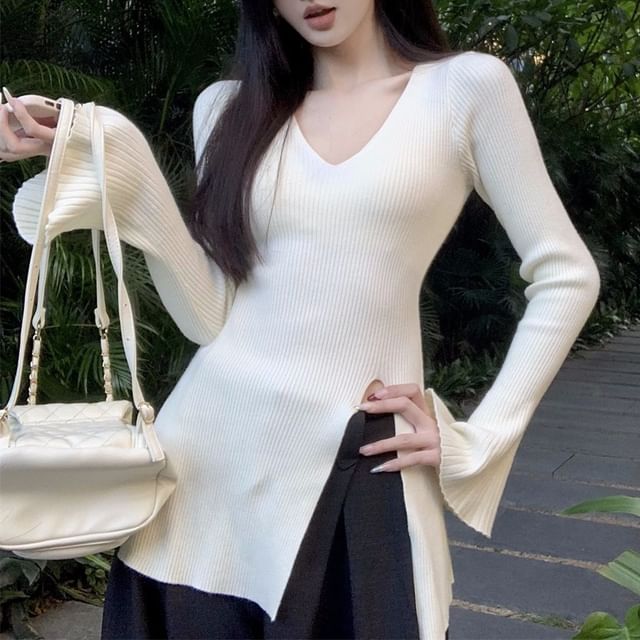 Shinsei-Long-Sleeve V-Neck Plain Slit Knit Top