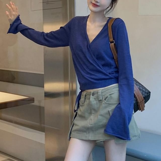 Shinsei-Long-Sleeve V-Neck Plain Wrap Crop Knit Top
