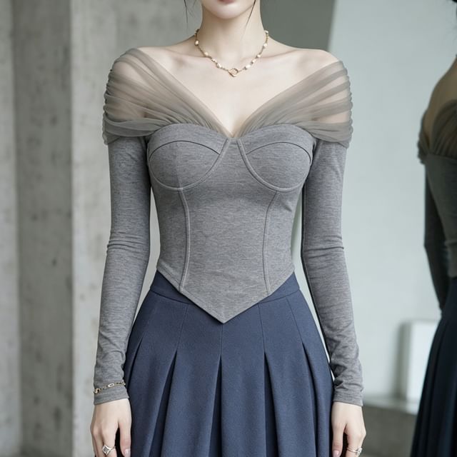 Shinsei-Long-Sleeve V-Neck Sheer Panel Asymmetrical Hem Plain Crop Top