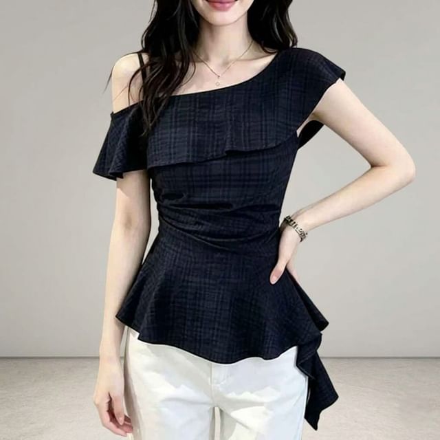 Shinsei-Short-Sleeve Cold Shoulder Ruffle Flowy Blouse