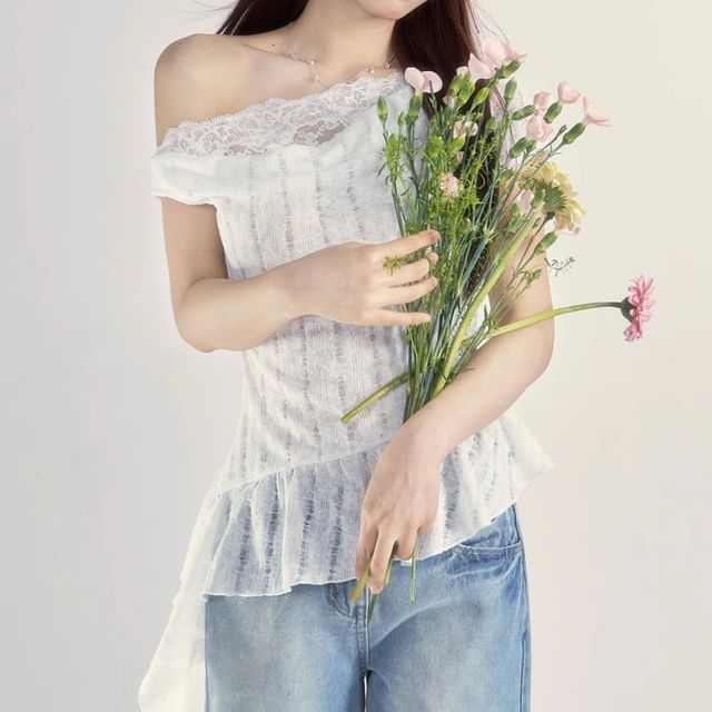 Shinsei-Short Sleeve One Shoulder Plain Ruffle Panel Lace Top