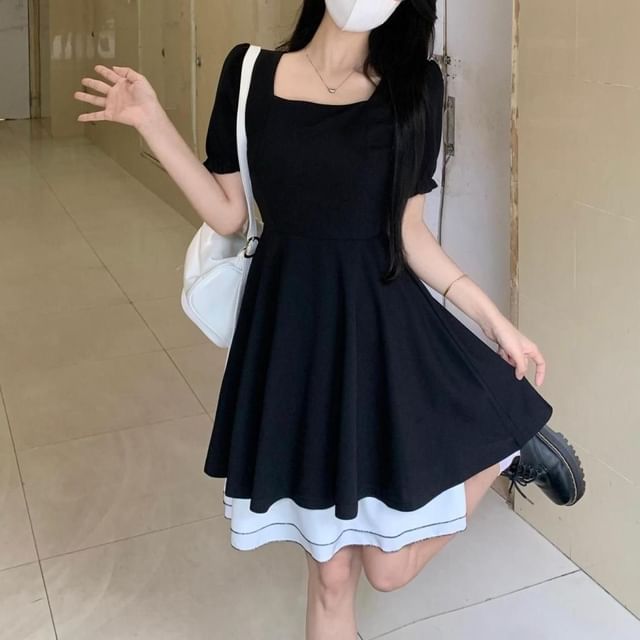 Shinsei-Short Sleeve Square Neck Panel Mini A-Line Dress