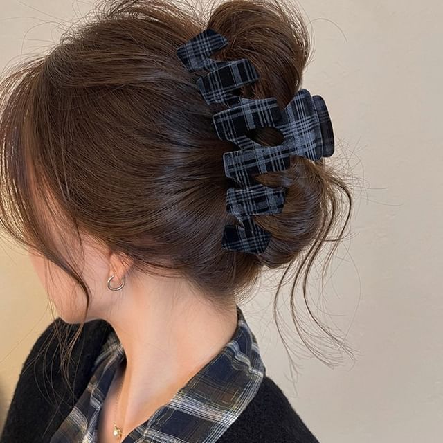 Show Mind-Plaid Hair Claw