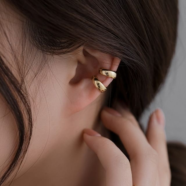 Show Mind-Plain Ear Cuff