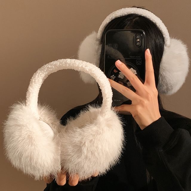 Show Mind-Plain Fluffy Earmuffs