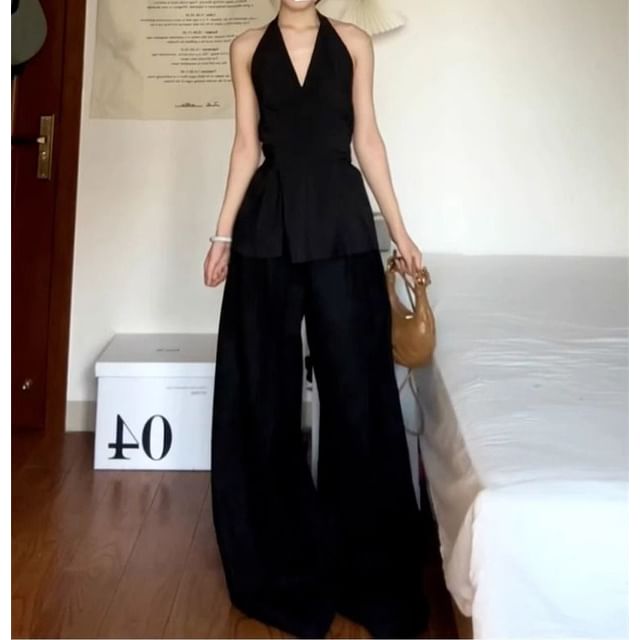 Sienne-Halter-Neck Plain Shirred Open Back Top
