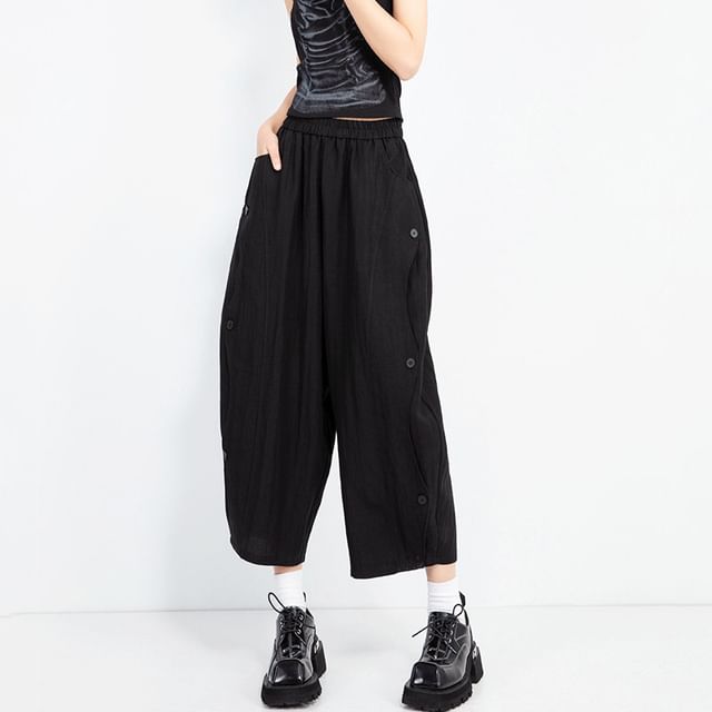 SIMPLE BLACK-Elastic Waist Plain Buttoned Cropped Baggy Pants