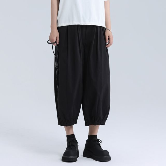 SIMPLE BLACK-Elastic Waist Plain Cropped Harem Pants