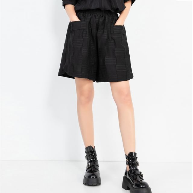 SIMPLE BLACK-Elastic Waist Striped Panel Shorts