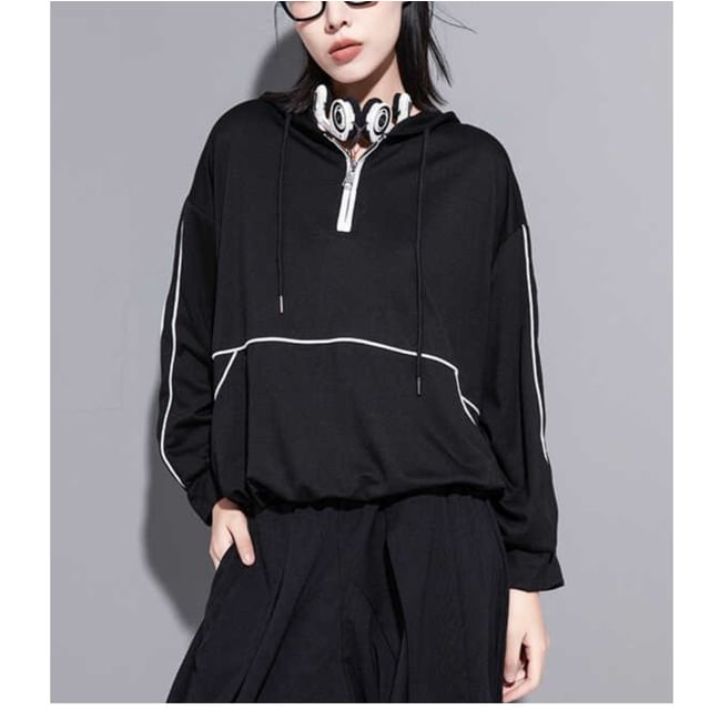 SIMPLE BLACK-Half-Zip Striped Hoodie