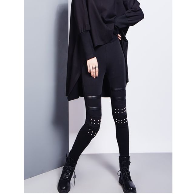 SIMPLE BLACK-High Waist Plain Studded Leggings