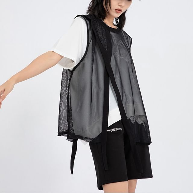 SIMPLE BLACK-Round Neck Plain Slit Panel Sheer Vest