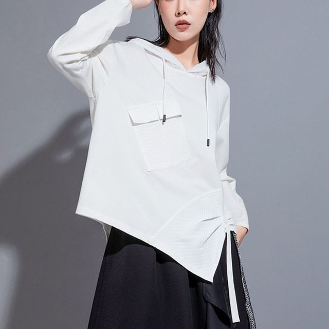 SIMPLE BLACK-Two Tone Patchwork Pocket Front Asymmetrical Hoodie