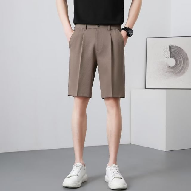 Sinlarity-Mid Rise Plain Inverted Pleated Shorts