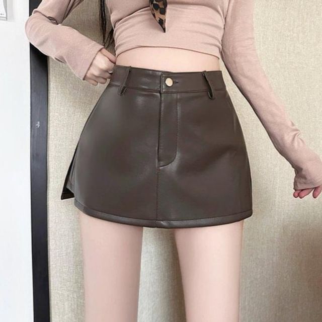 Sisyphi-High Waist Plain Side-Slit Faux Leather Skort