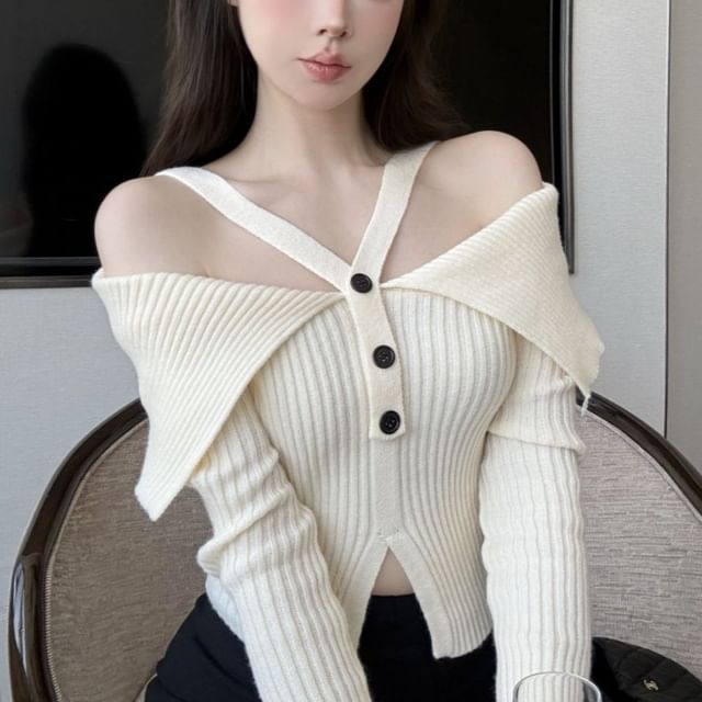 Sisyphi-Long-Sleeve Halter Neck Plain Crop Knit Top