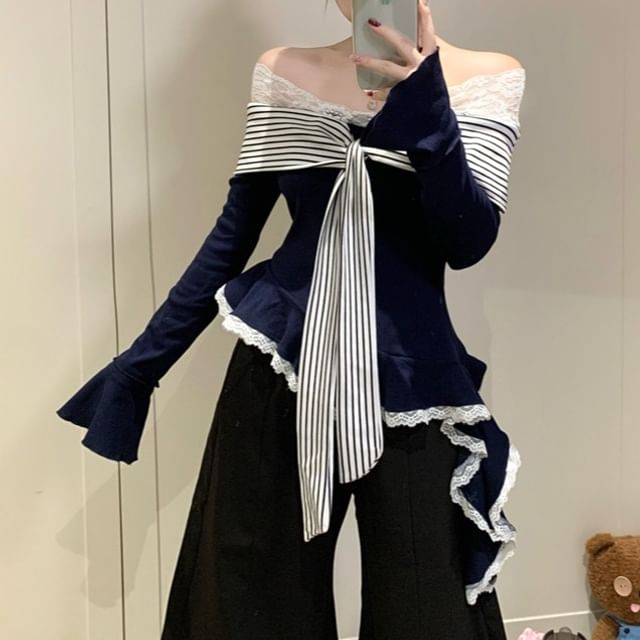 Sisyphi-Long-Sleeve Off Shoulder Striped Flowy Top